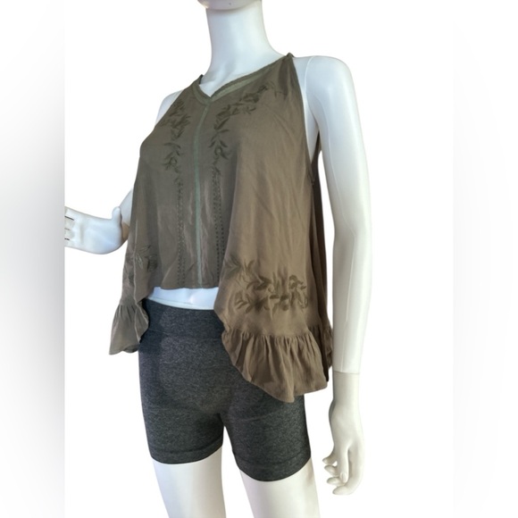 Alythea. Stylish olive Sleeveless Top Size S - Picture 1 of 9